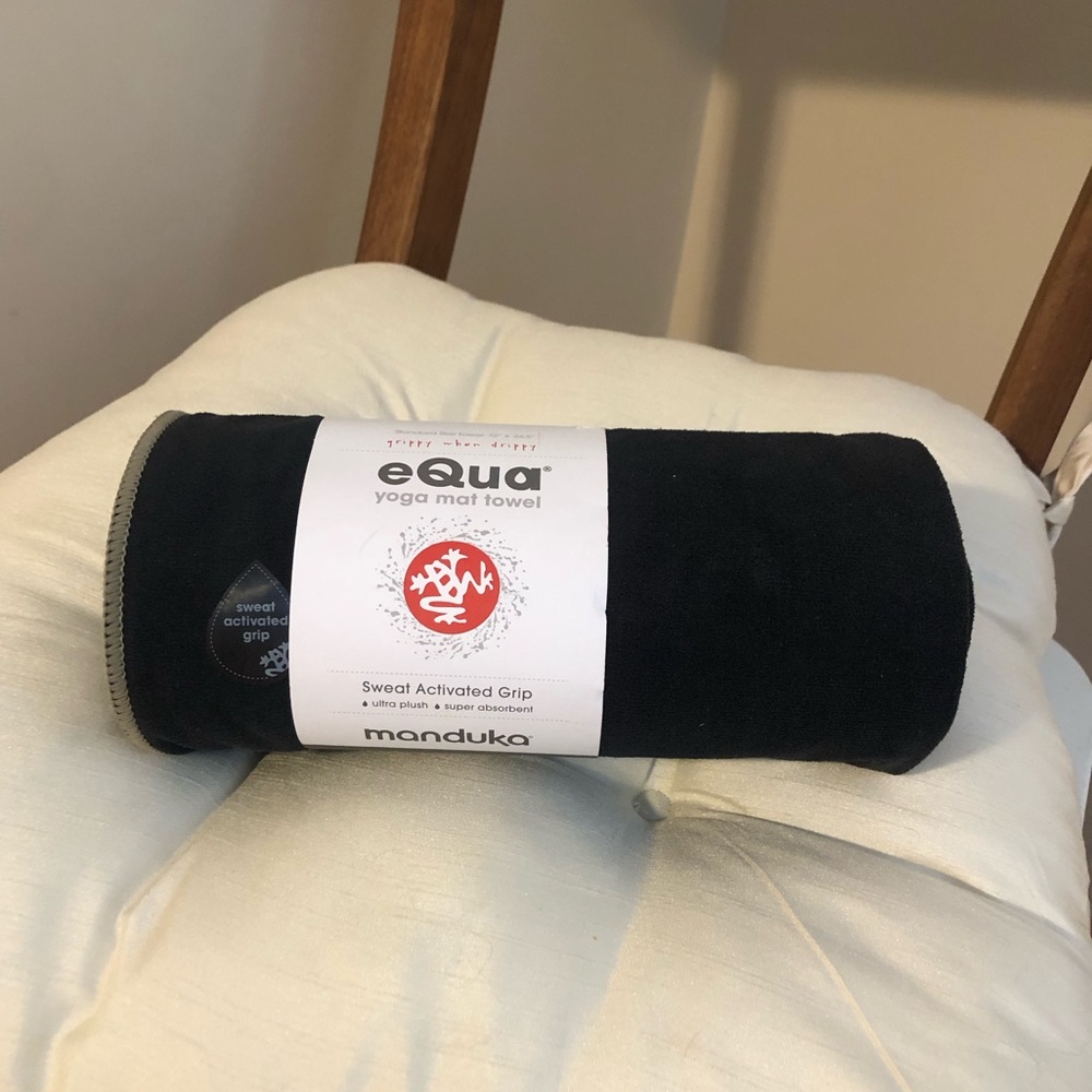 NWT Manduka eQua Towel, black